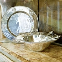 Beatriz Ball Orleans Fleur De Lis Round Platter