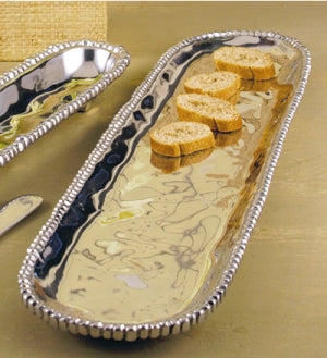 Beatriz Ball cracker